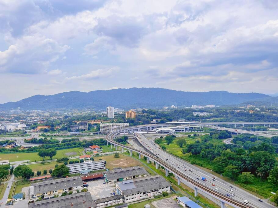 Heritage Studio With Balcony D'Sara, Direct Mrt Kampung Selamat, Near Thomson And Sungai Buloh Hospital Shah Alam Exterior foto